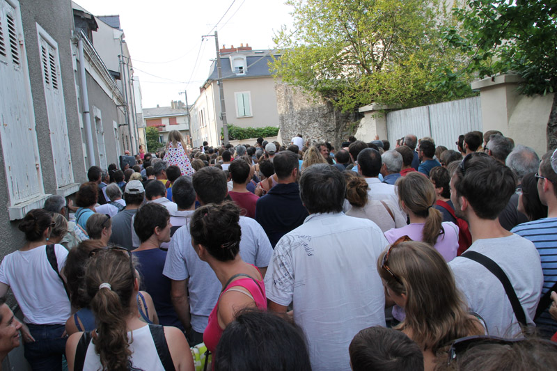 La-foule-des-accroche-coeurs-2014-angers (1)