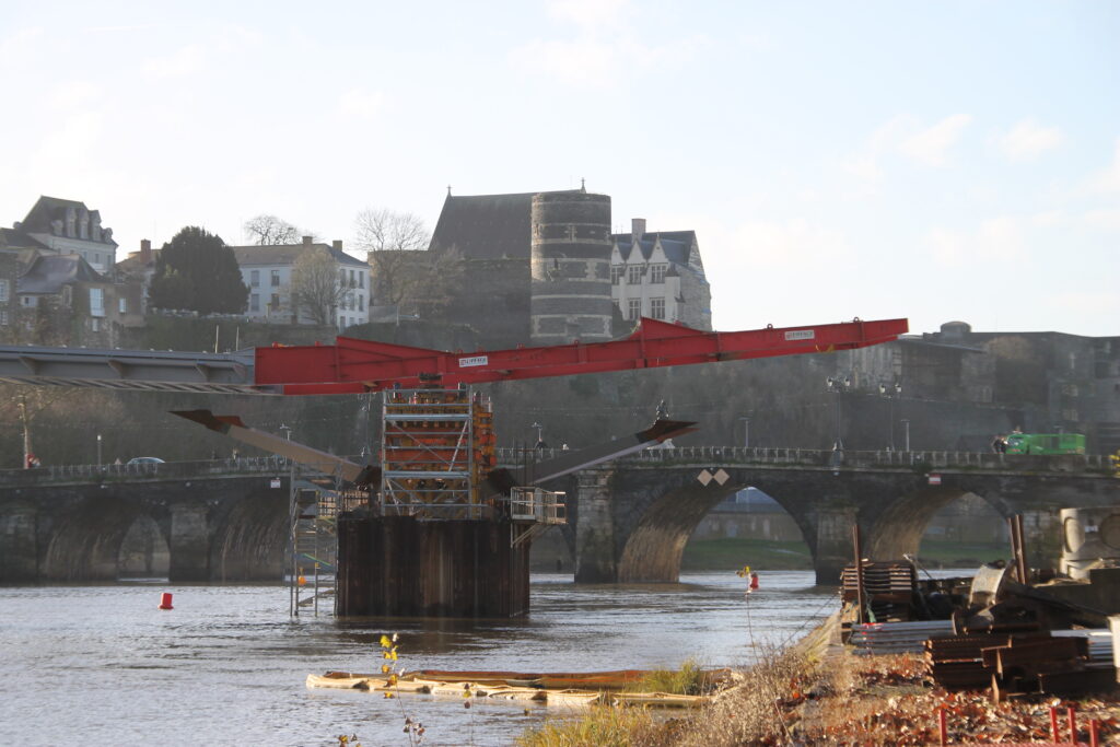 Travaux pont à Angers